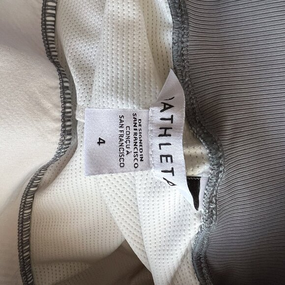 Athleta Gray & White Brooklyn Textured Striped Tennis / Golf Skort Sz 4 - Picture 2 of 4